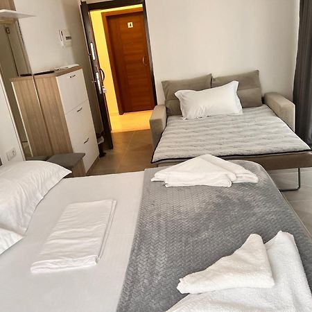 D&D Hotel Shëngjin Εξωτερικό φωτογραφία