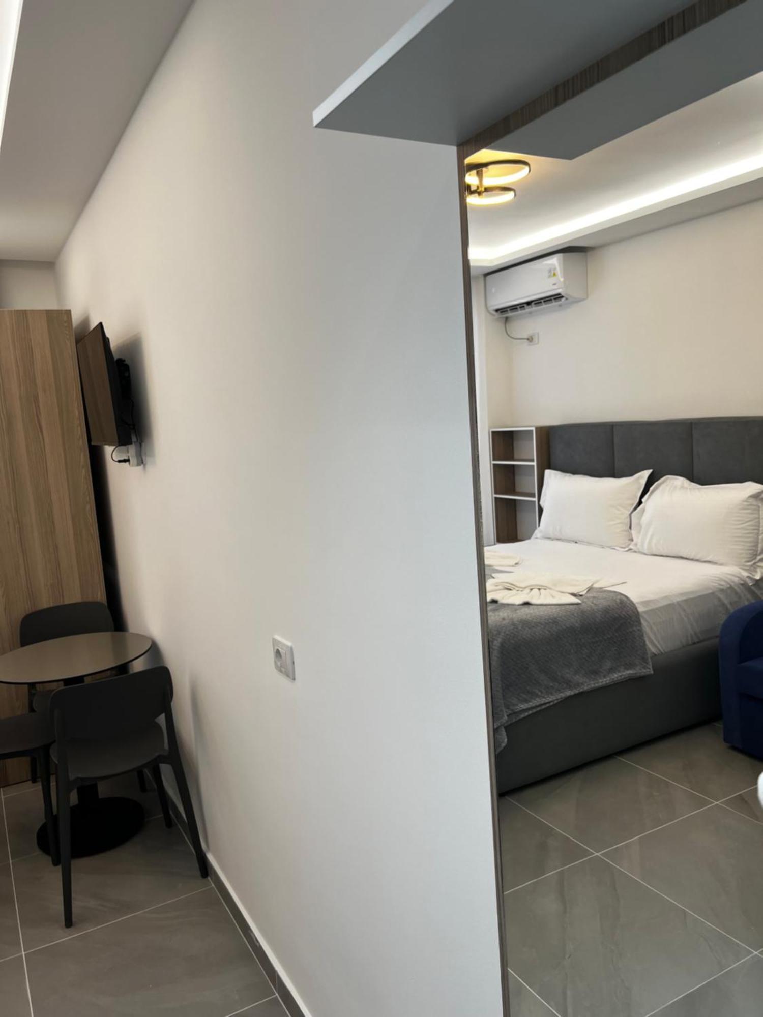 D&D Hotel Shëngjin Εξωτερικό φωτογραφία