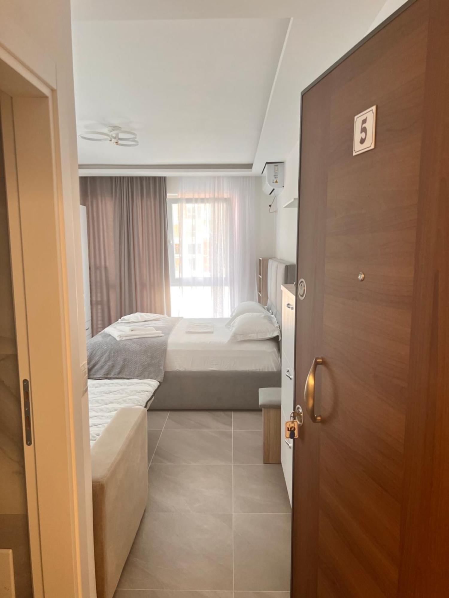 D&D Hotel Shëngjin Εξωτερικό φωτογραφία