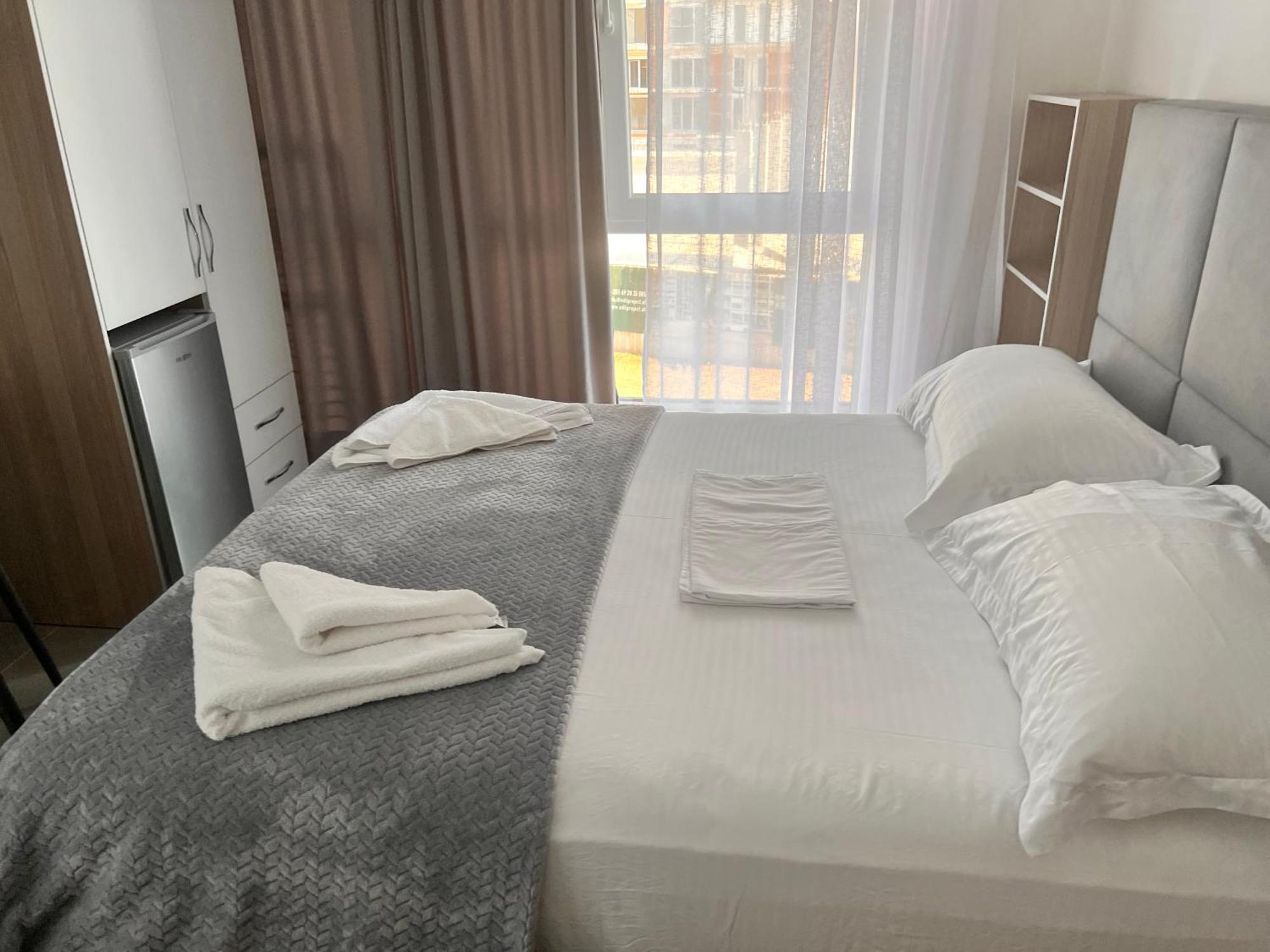 D&D Hotel Shëngjin Εξωτερικό φωτογραφία