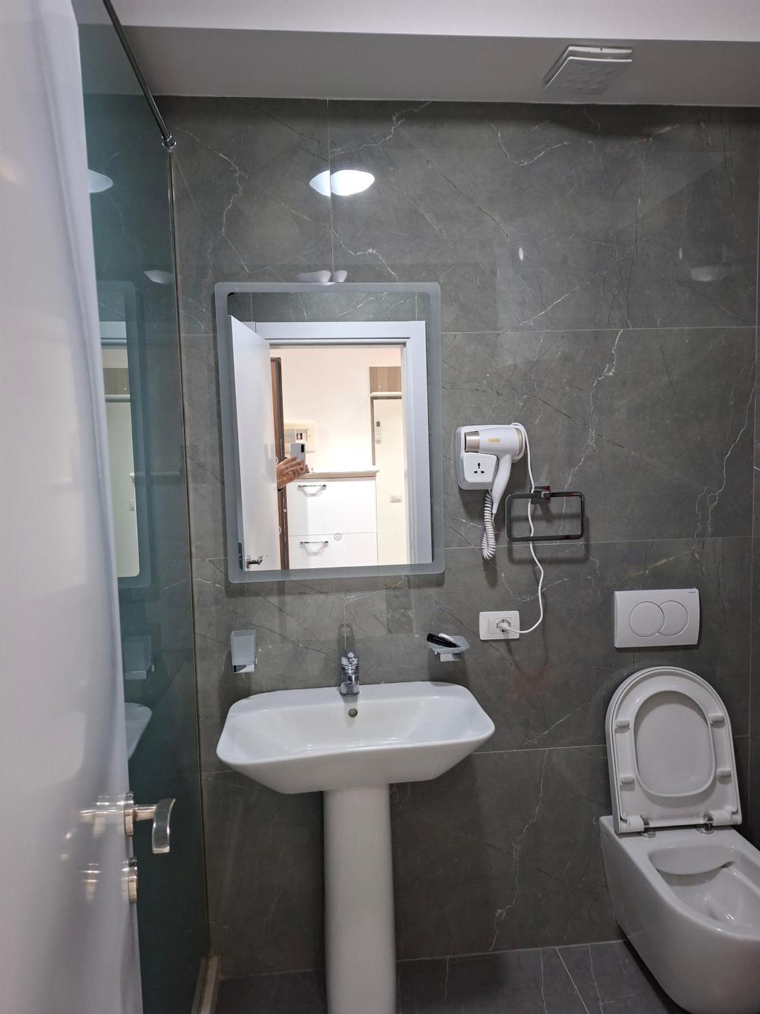 D&D Hotel Shëngjin Δωμάτιο φωτογραφία